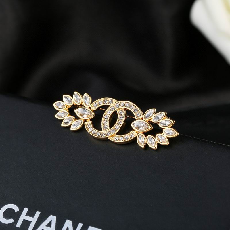 Chanel Brooch 03yxs114 (3)