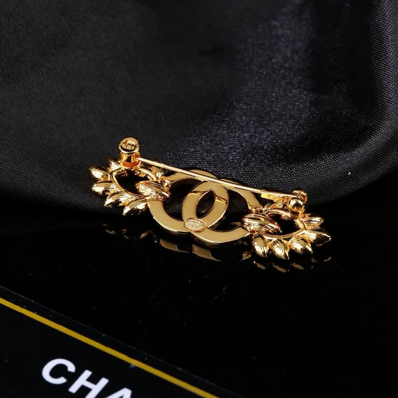 Chanel Brooch 03yxs114 (7)