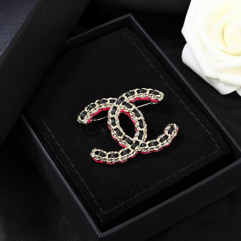 Chanel Brooch 03yxs117 (3)