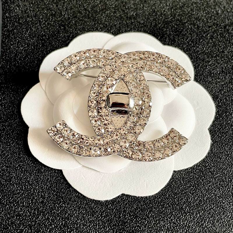 Chanel Brooch 03yxs121 (4)
