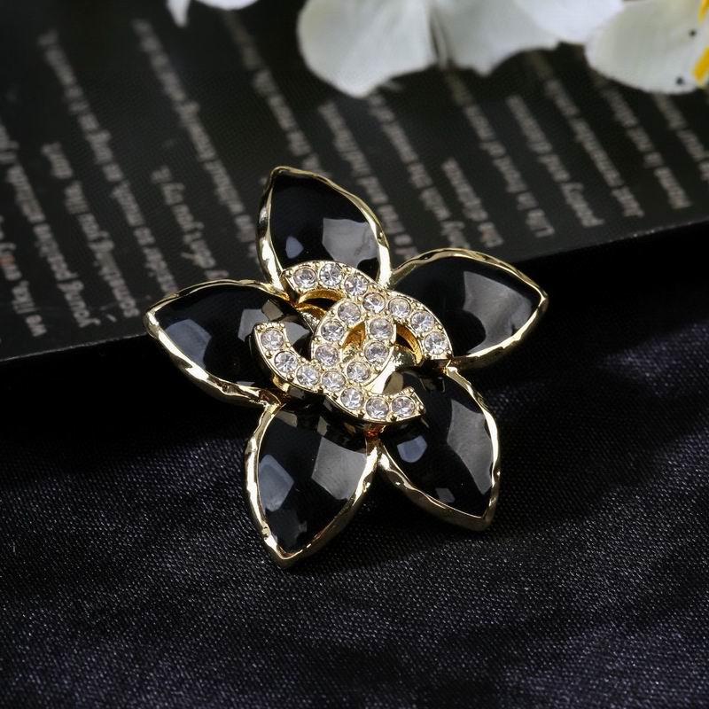 Chanel Brooch 03yxs124 (5)
