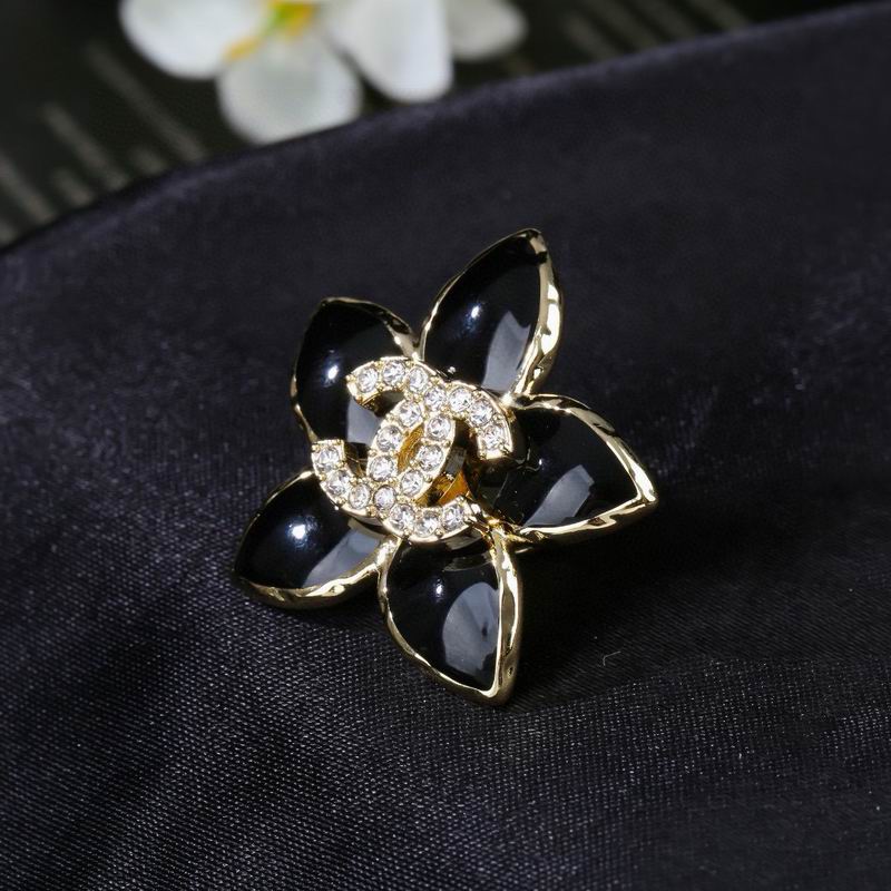 Chanel Brooch 03yxs124 (6)