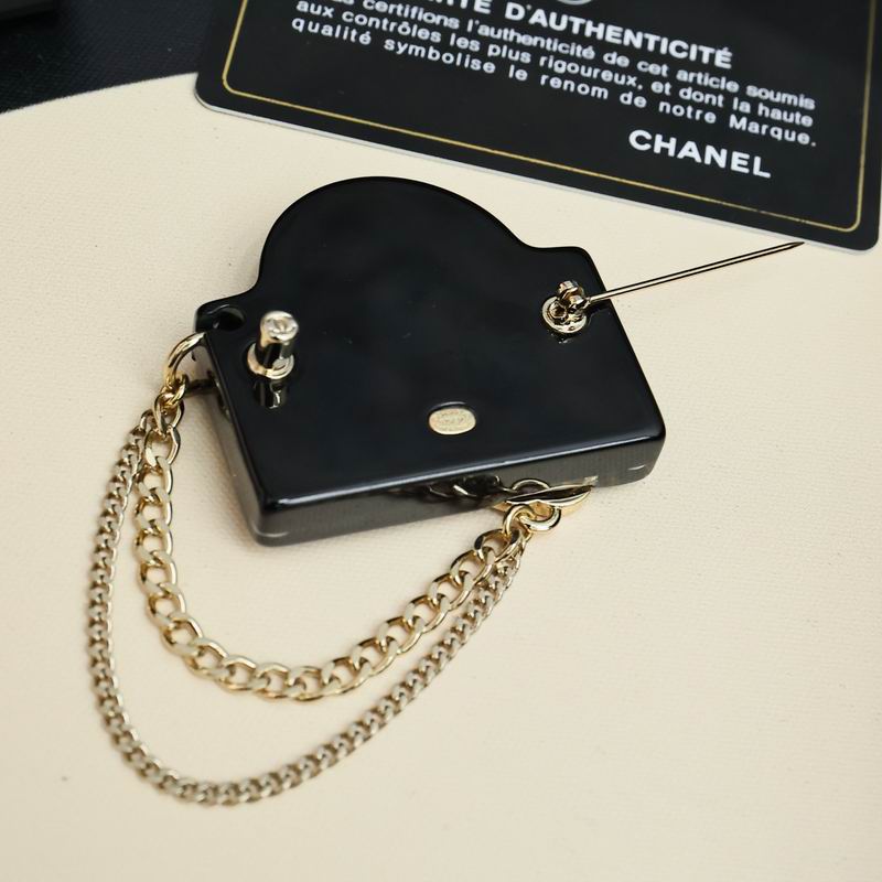 Chanel Brooch 03yxs130 (2)