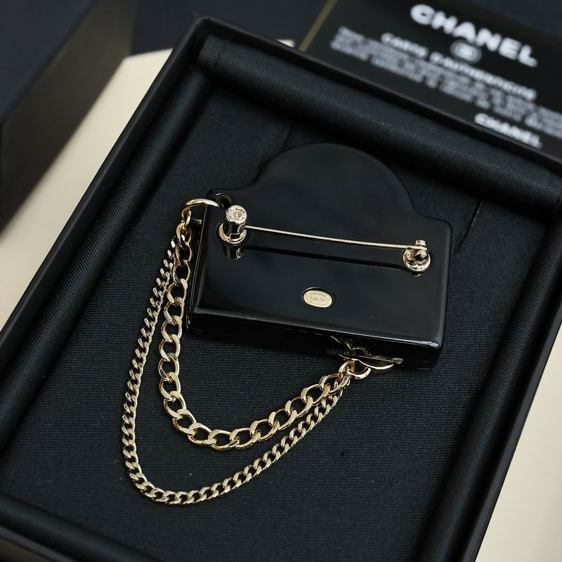 Chanel Brooch 03yxs130 (4)