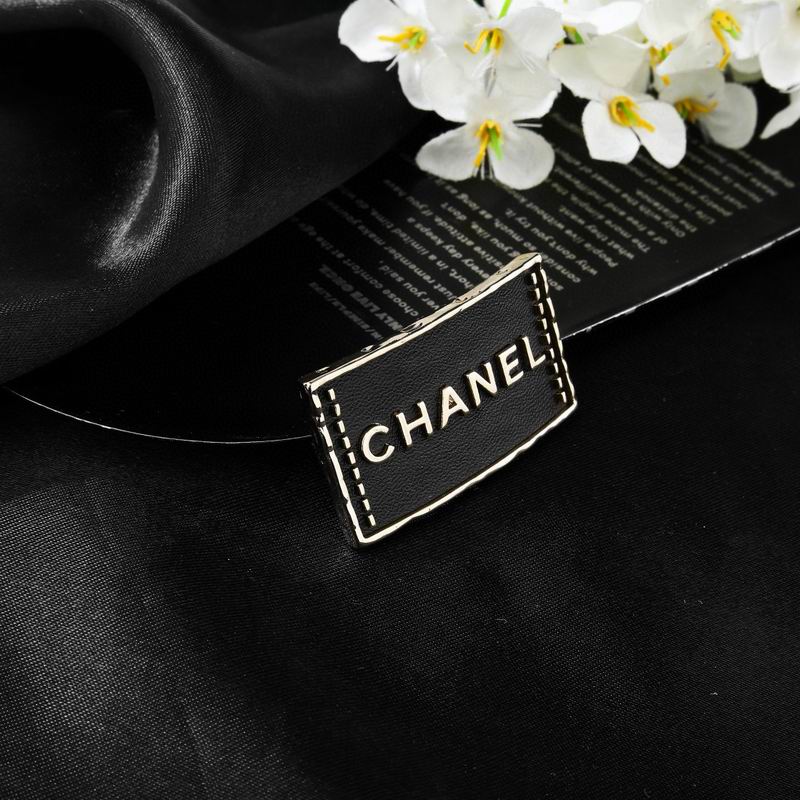 Chanel Brooch 03yxs137 (6)