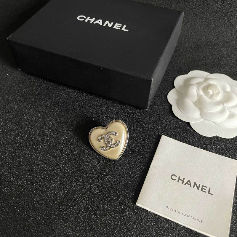 Chanel Brooch 03yxs138 (1)