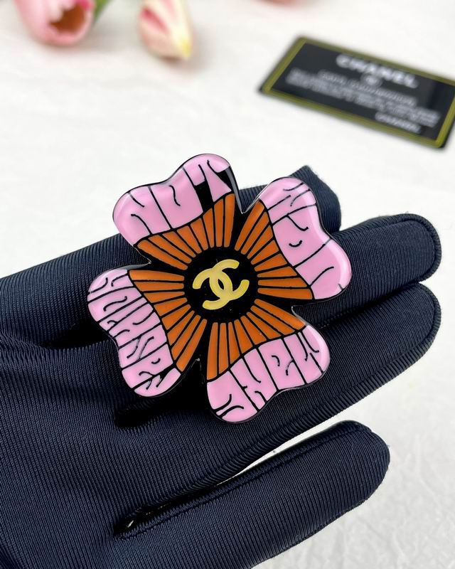 Chanel Brooch 03yxs141 (2)