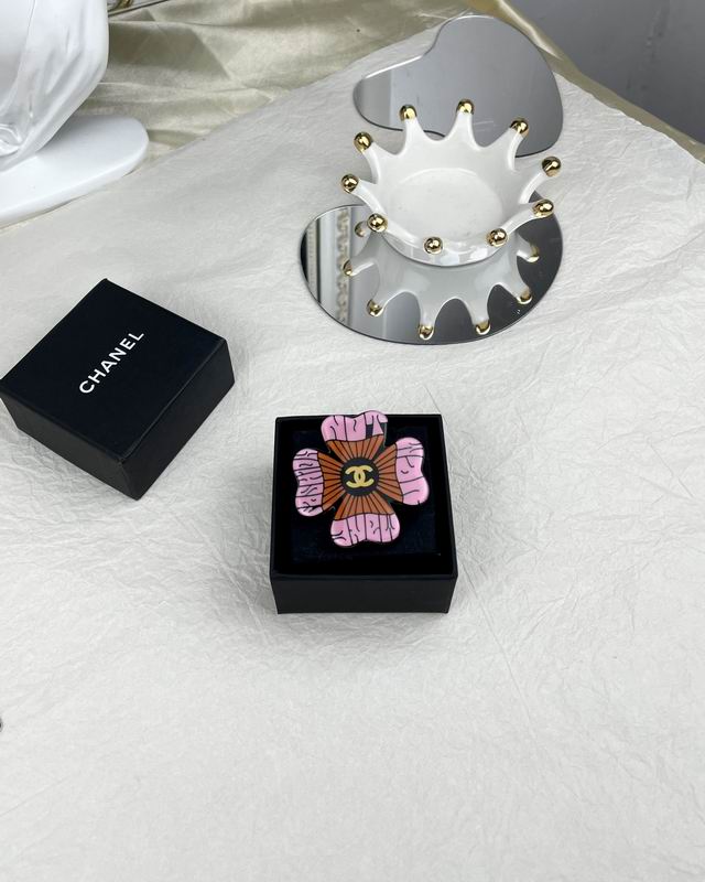 Chanel Brooch 03yxs141 (6)