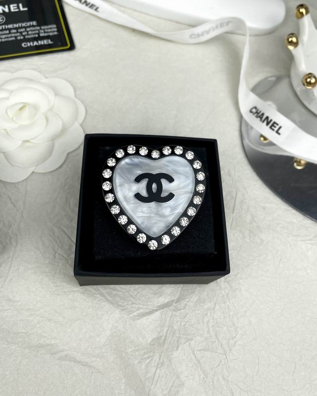 Chanel Brooch 03yxs142 (1)