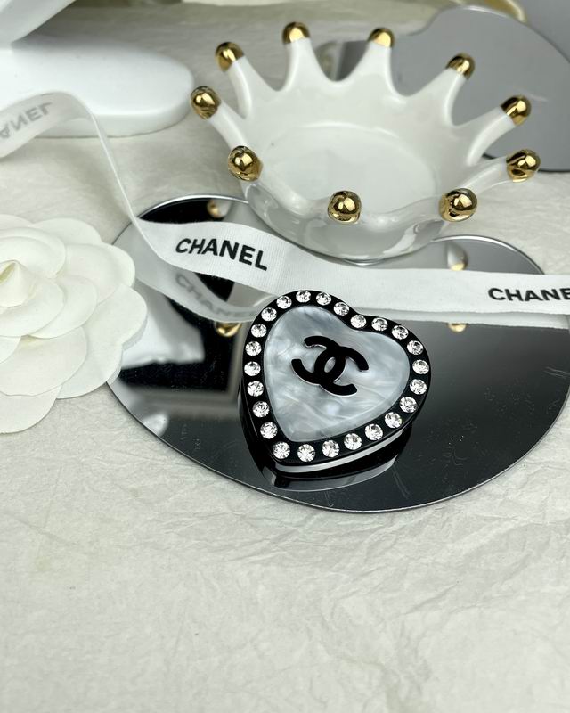 Chanel Brooch 03yxs142 (6)