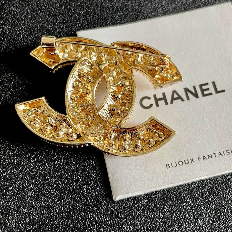 Chanel Brooch 03yxs148 (3)