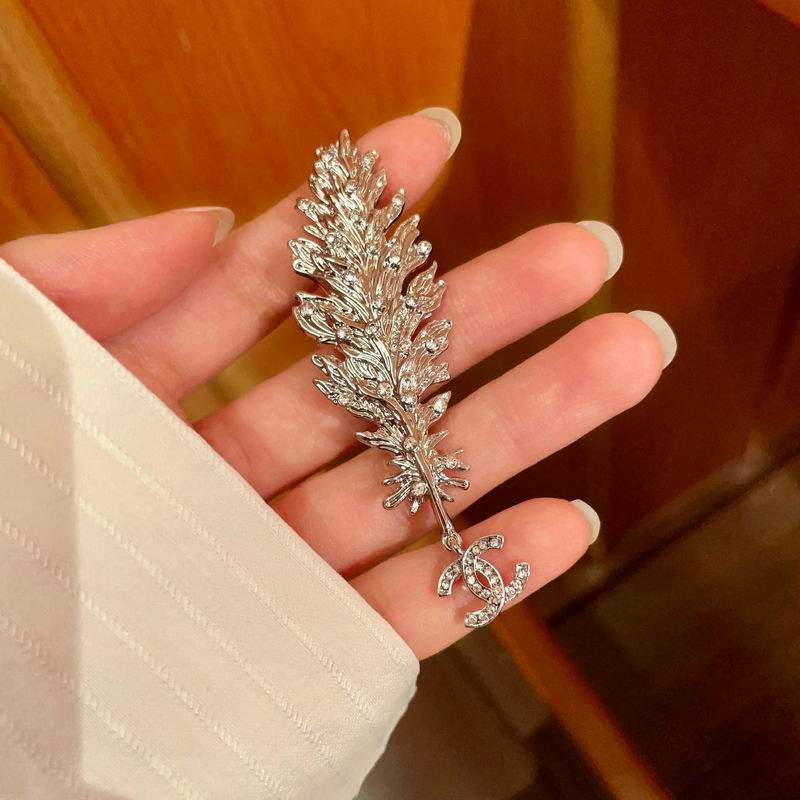 Chanel Brooch 03yxs149 (15)