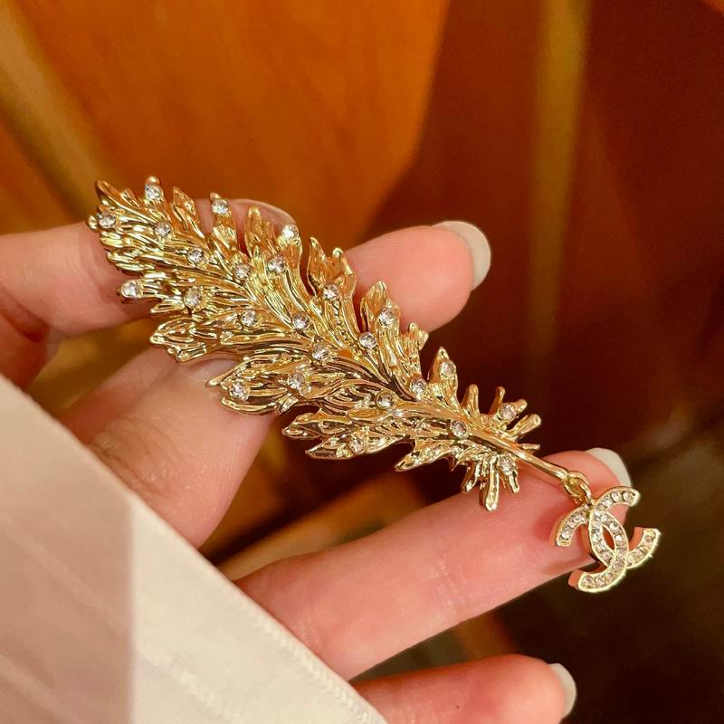 Chanel Brooch 03yxs149 (7)