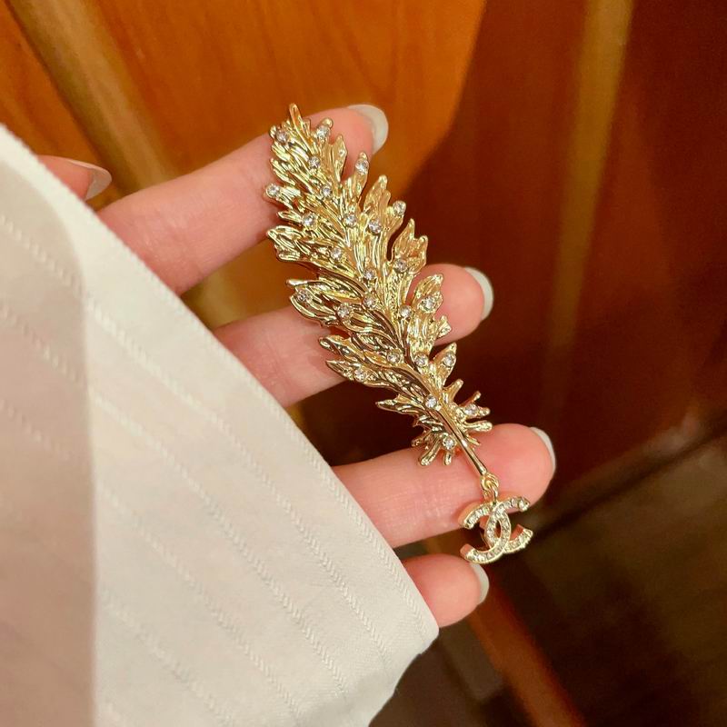 Chanel Brooch 03yxs149 (8)