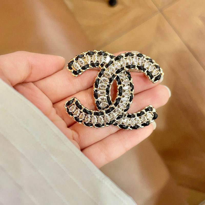 Chanel Brooch 03yxs151 (2)