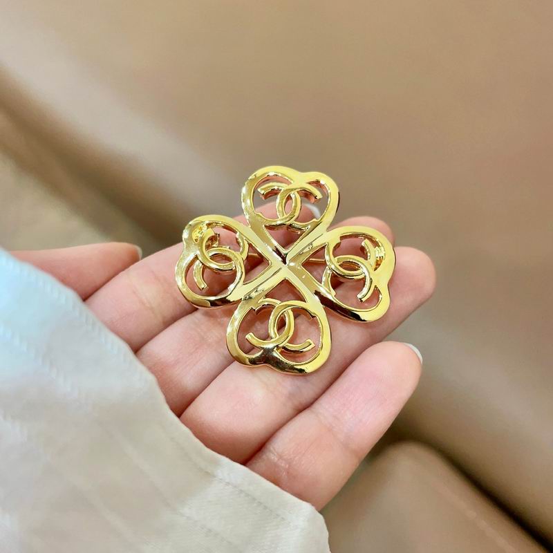 Chanel Brooch 03yxs152 (2)