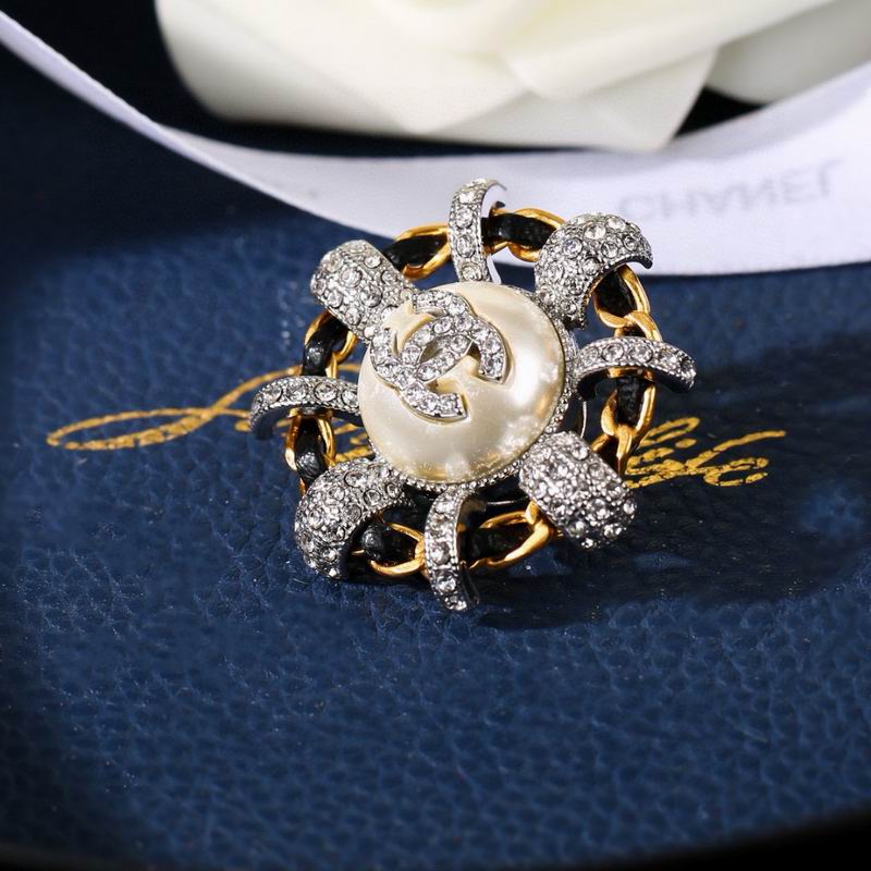 Chanel Brooch 03yxs156 (4)
