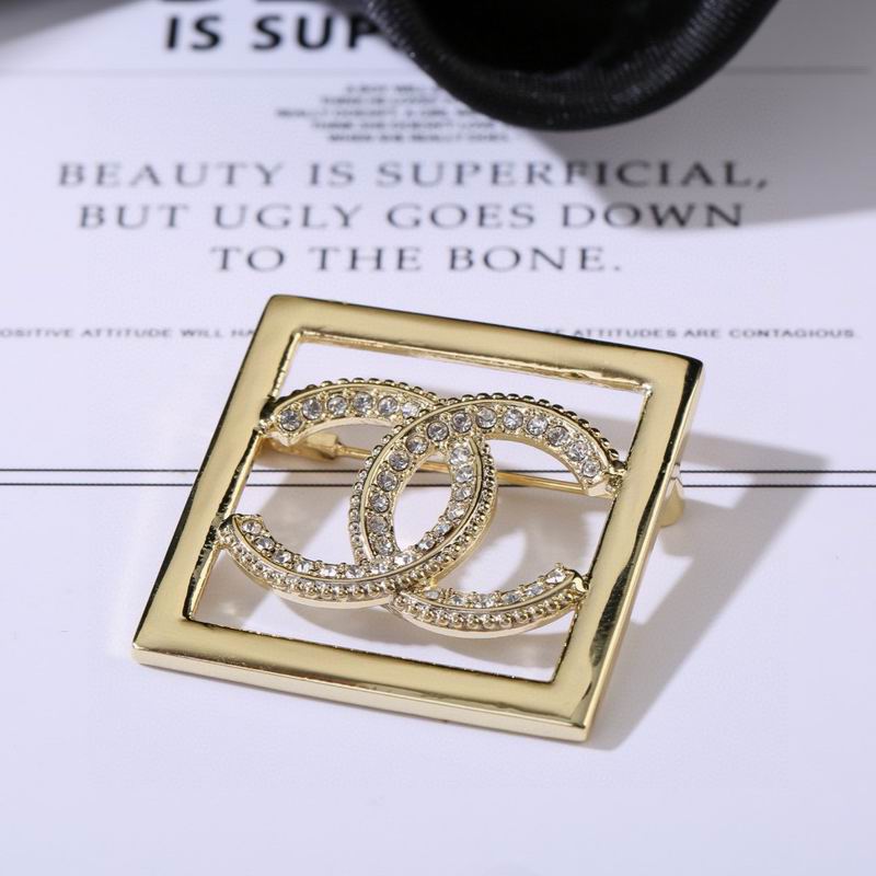 Chanel Brooch 03yxs158 (2)