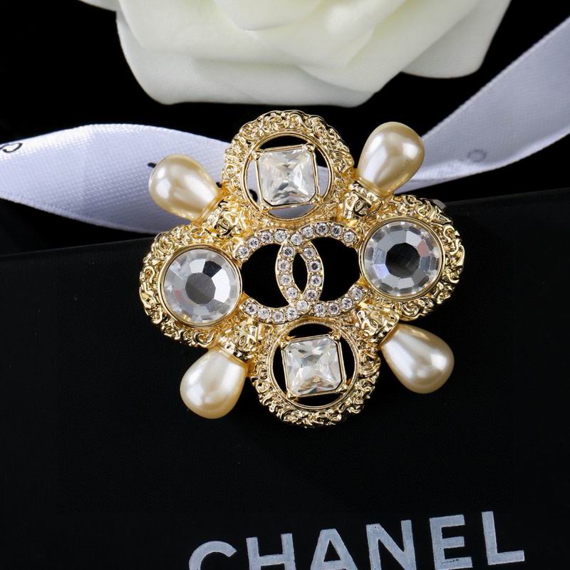 Chanel Brooch 03yxs160 (1)