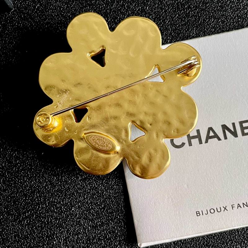 Chanel Brooch 03yxs164 (10)