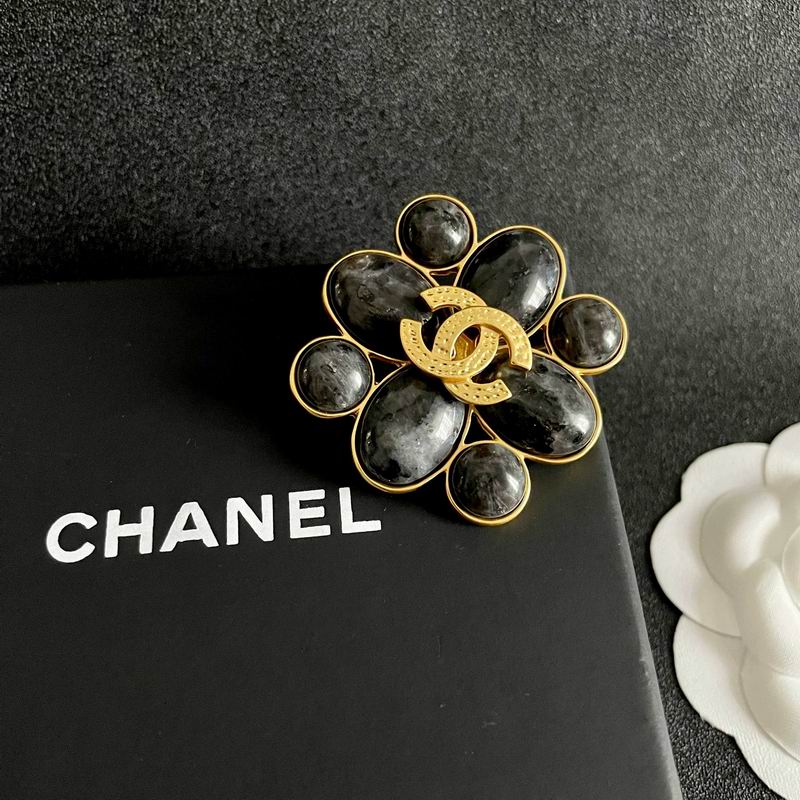 Chanel Brooch 03yxs164 (12)