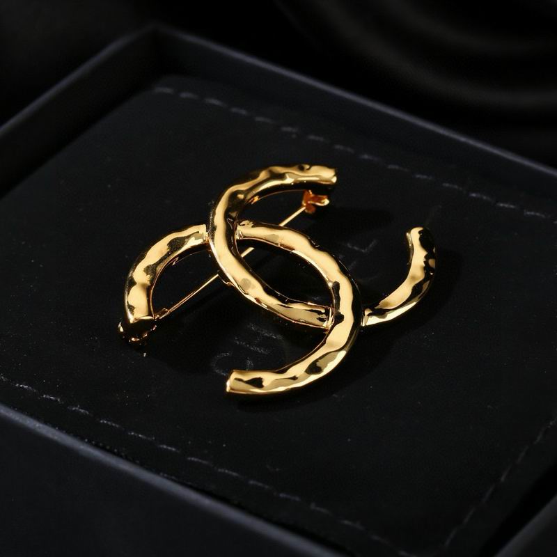 Chanel Brooch 03yxs170 (4)