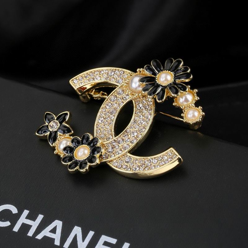 Chanel Brooch 03yxs172 (4)