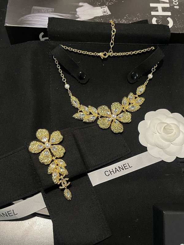 Chanel Brooch 03yxs173 (2)