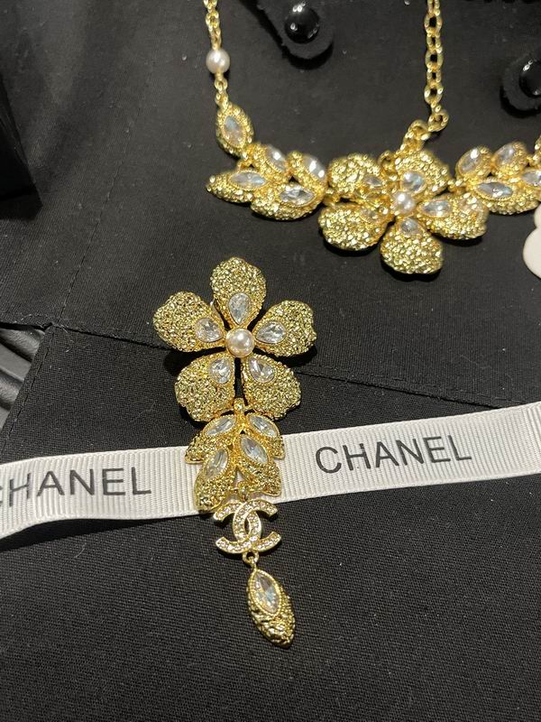 Chanel Brooch 03yxs173 (5)