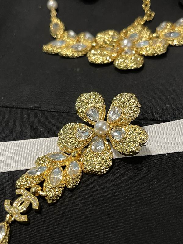 Chanel Brooch 03yxs173 (6)