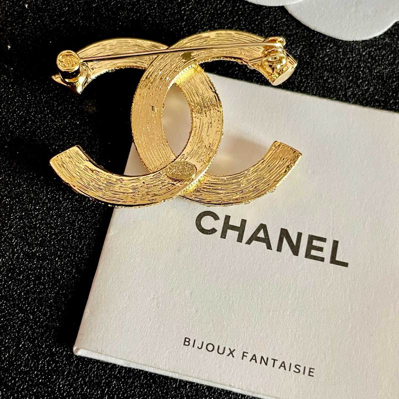 Chanel Brooch 03yxs174 (3)
