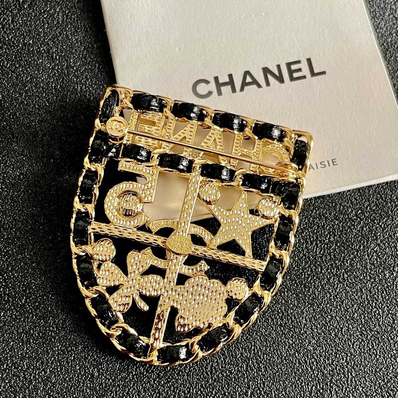 Chanel Brooch 03yxs175 (3)