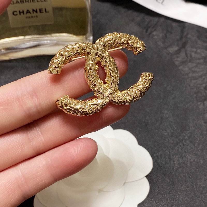 Chanel Brooch 03yxs176 (8)