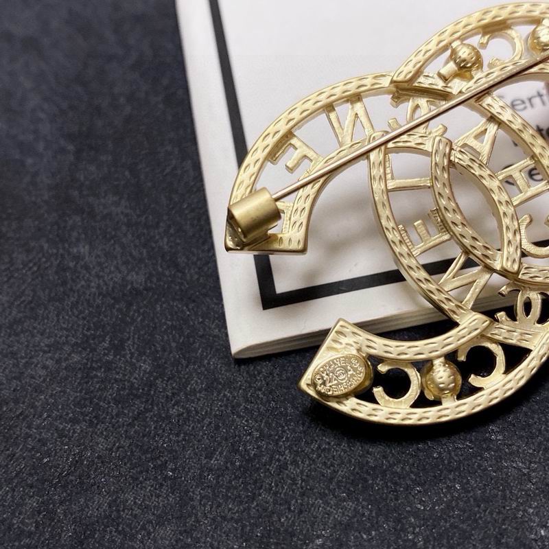 Chanel Brooch 03yxs177 (4)