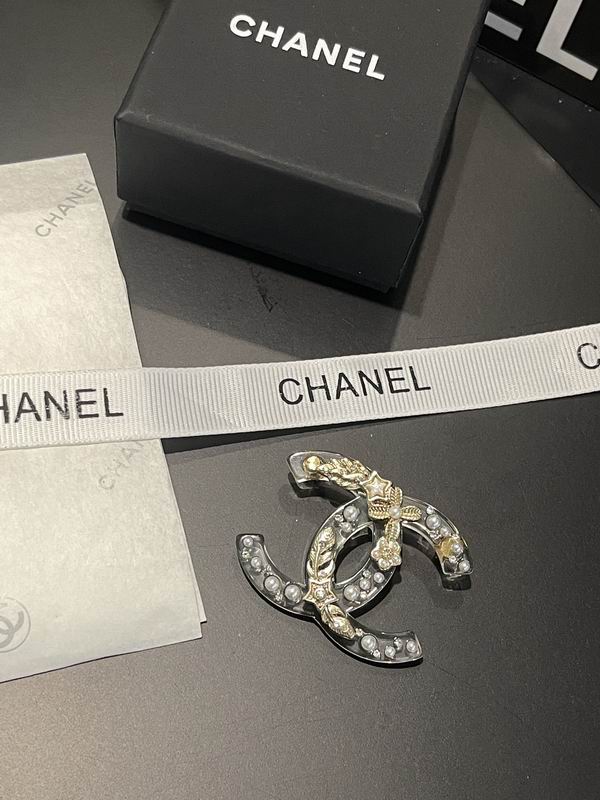Chanel Brooch 03yxs186 (5)