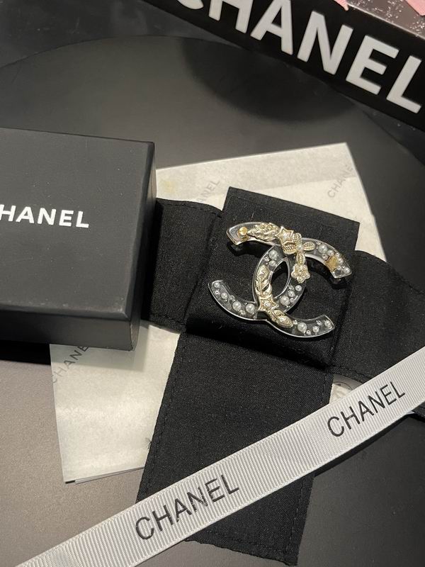 Chanel Brooch 03yxs186 (6)