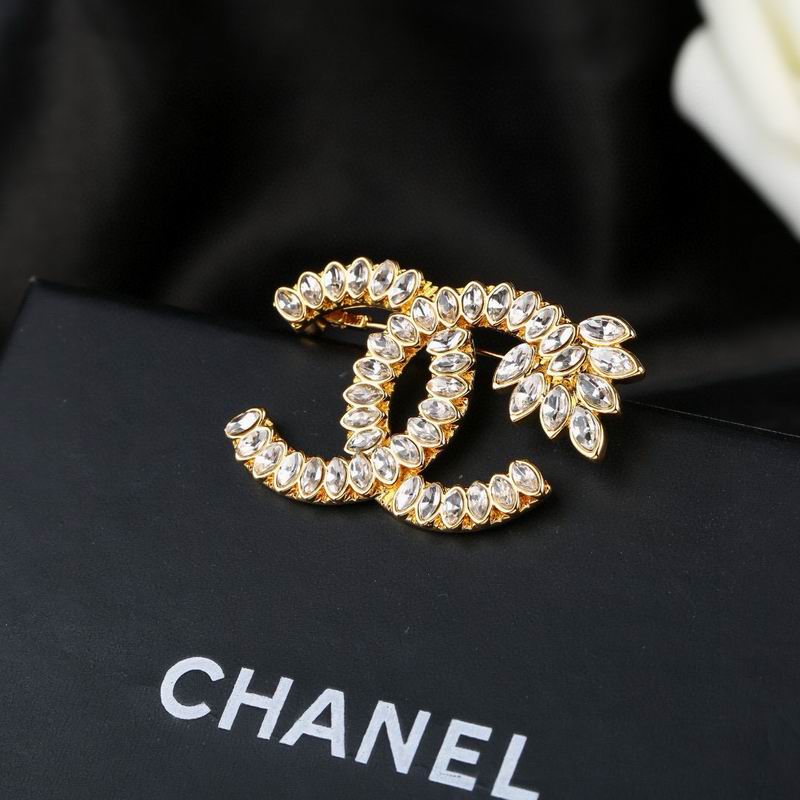 Chanel Brooch 03yxs187 (3)