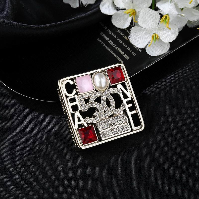 Chanel Brooch 03yxs188 (5)