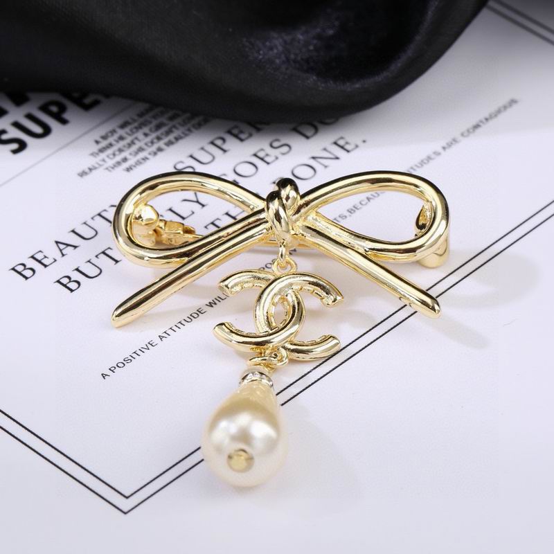Chanel Brooch 03yxs189 (1)