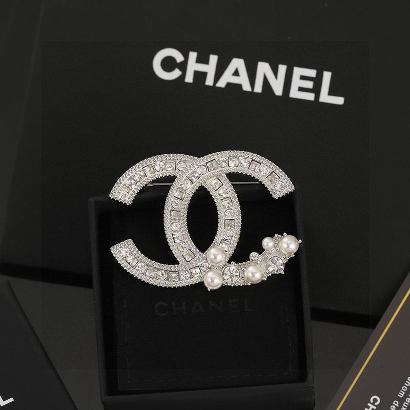 Chanel Brooch 03yxs197 (1)