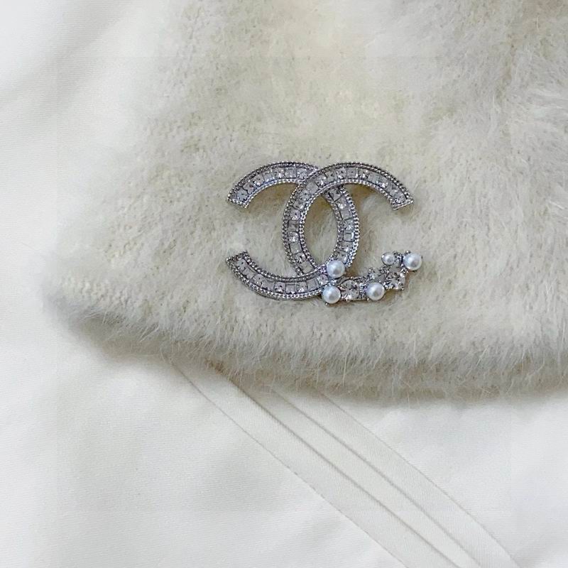 Chanel Brooch 03yxs197 (4)