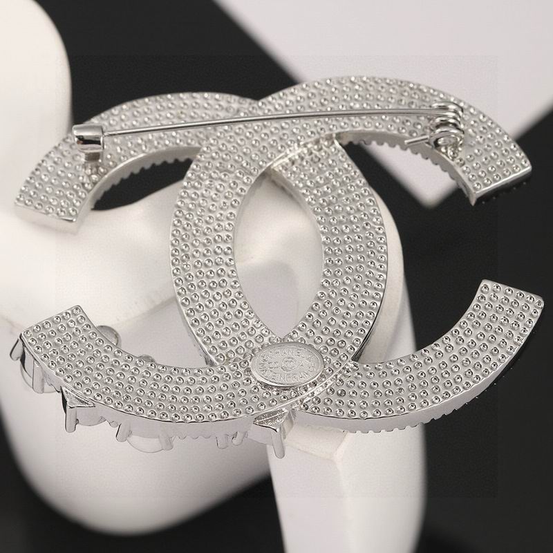 Chanel Brooch 03yxs197 (6)
