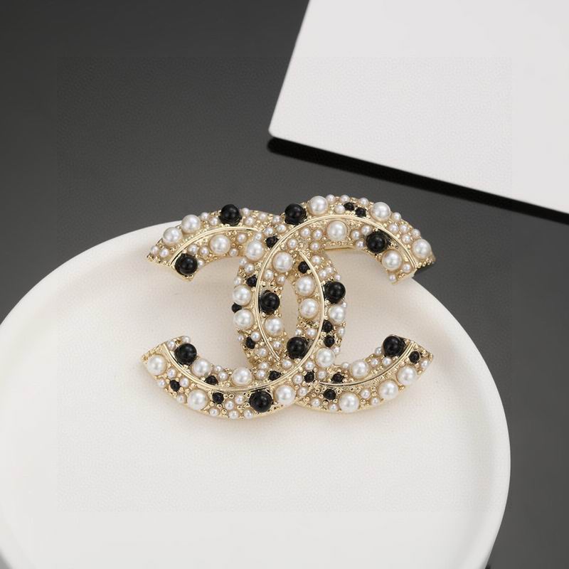 Chanel Brooch 03yxs199 (4)