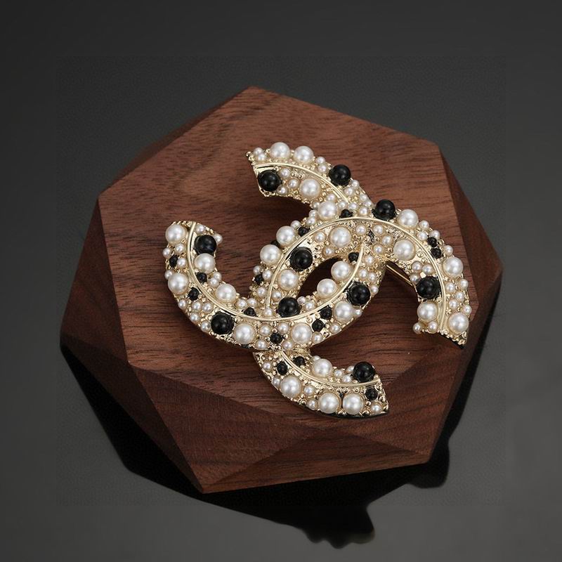 Chanel Brooch 03yxs199 (5)