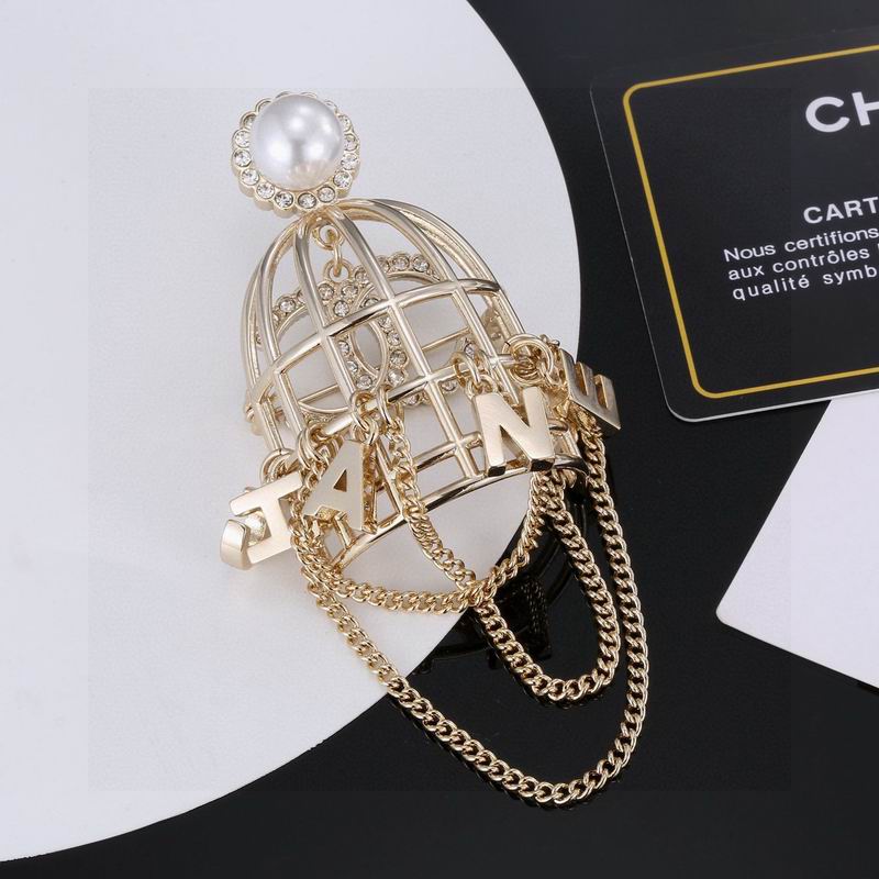 Chanel Brooch 03yxs200 (2)