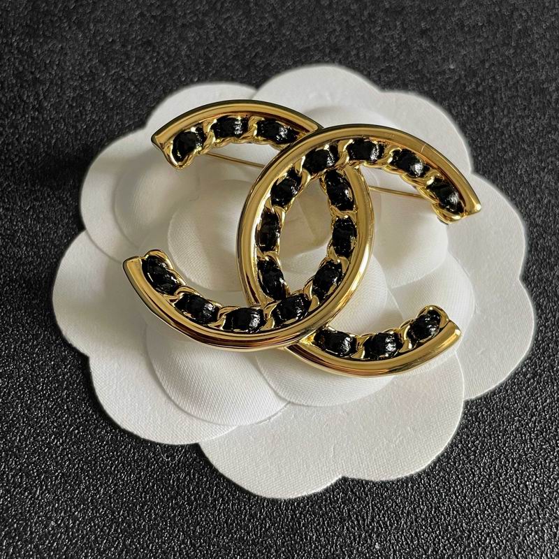 Chanel Brooch 03yxs201 (4)