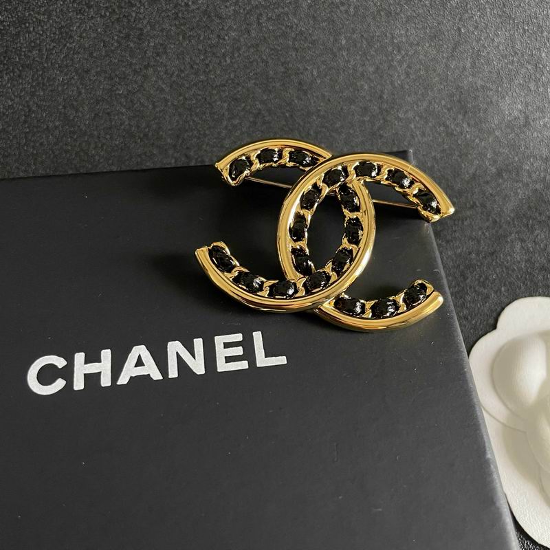 Chanel Brooch 03yxs201 (5)