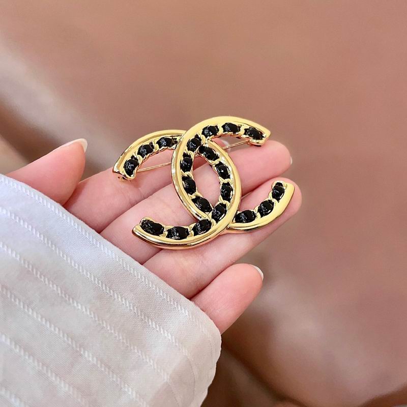 Chanel Brooch 03yxs201 (7)