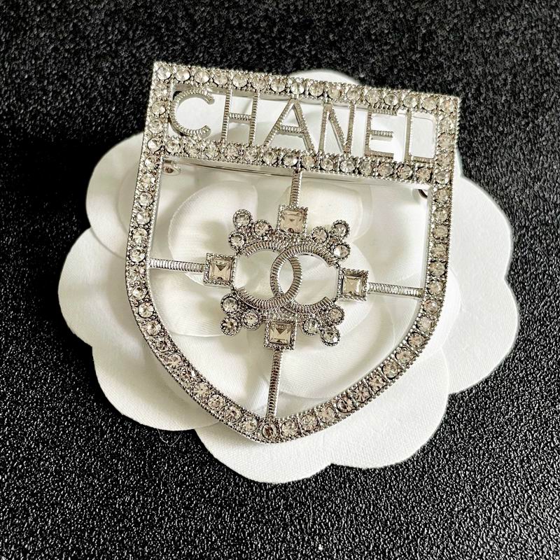 Chanel Brooch 03yxs202 (4)