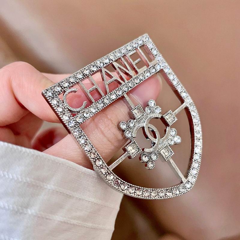 Chanel Brooch 03yxs202 (6)